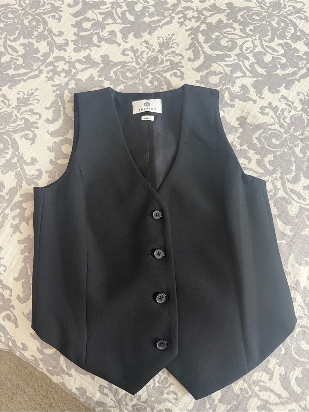 Aritzia vest